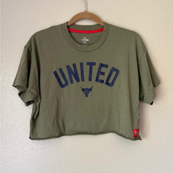 UNDER ARMOR X PROJECT ROCK Crop Tee - Picture 1 of 4